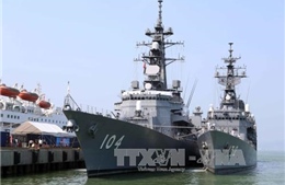 Cận cảnh tàu hải quân Nhật Bản tại cảng Tiên Sa 